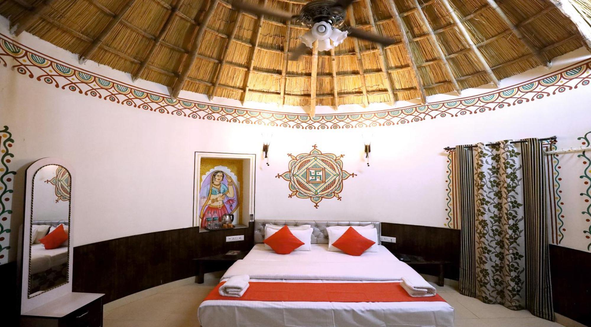 Hotel Vijayvargiya Dhani Bikaner Buitenkant foto